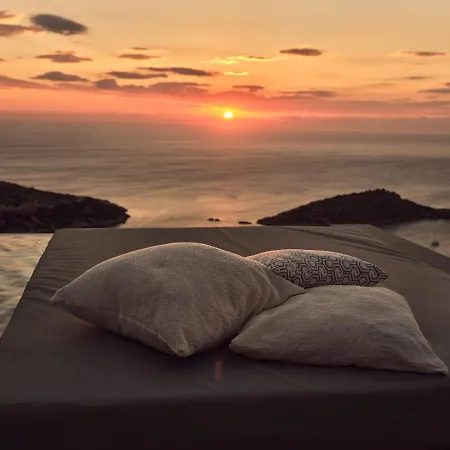 Etheria Luxury Villas&suites *